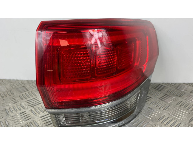 Задний фонарь правый сзади P68110000AC    Jeep Grand Cherokee   2010-2021 года