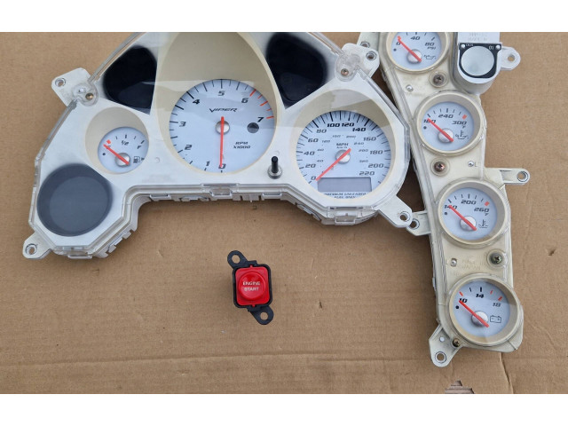 Přístrojová deska Dodge Viper 2003 04865589AE, CR0025001