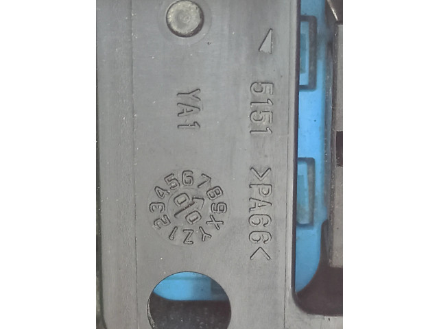 Блок предохранителей  3284, 3933   Lexus LS 430    