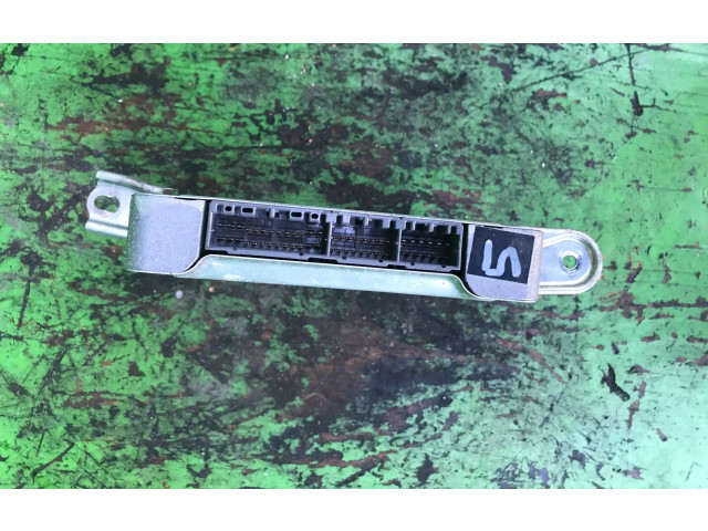 Řídící jednotka 175700-4650   Toyota Carina T190 1994