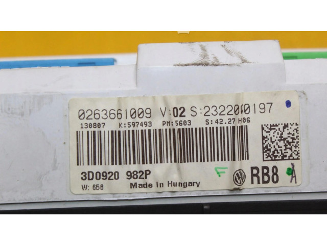 Панель приборов 3D0920982P Volkswagen Phaeton