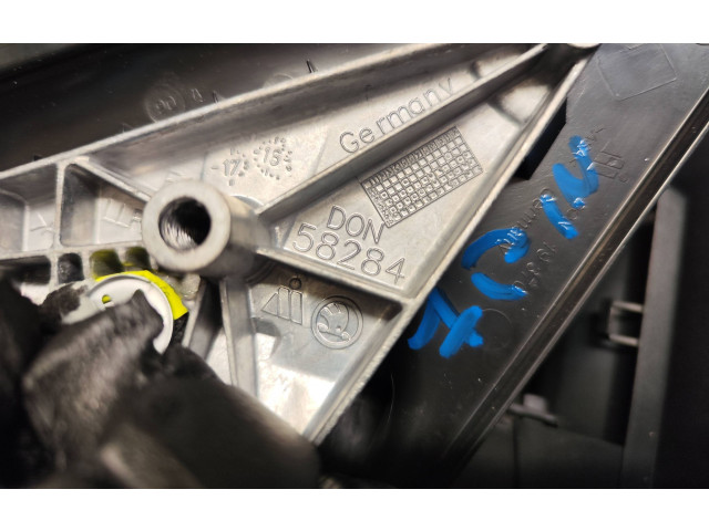 Зеркало электрическое        Skoda Octavia Mk3 (5E)  2013 - 2019 года   