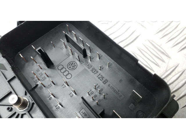 Pojistková skříňka 1K0937125B, 1K0937132F Volkswagen Scirocco 2008