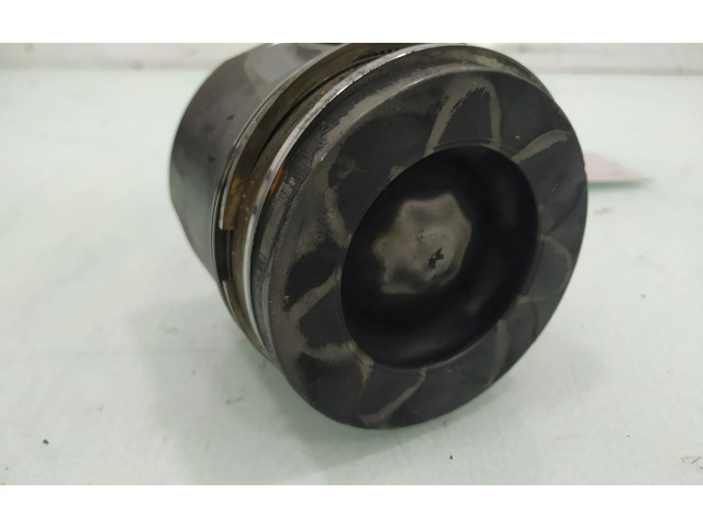  Поршень с шатуном 224DT   Land Rover Freelander 2 - LR2  