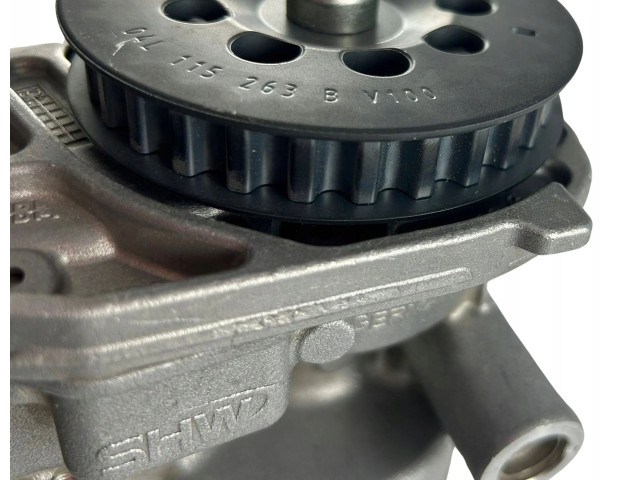 Масляный насос   04L145208T  Skoda Octavia Mk3 (5E) 