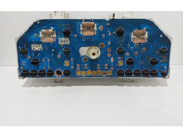 Панель приборов Mitsubishi Space Wagon