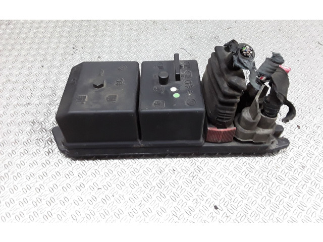 Pojistková skříňka Alfa Romeo 166 2004