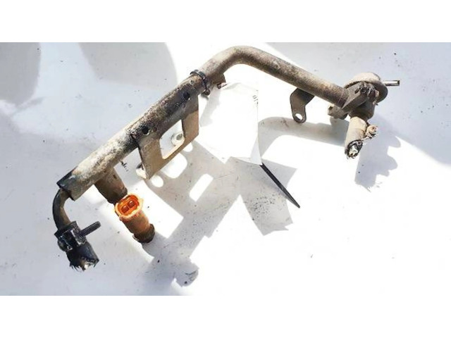 Vstřikovací lišta Subaru Forester SF pro benzínový motor 2.0