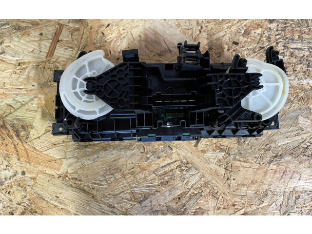 Блок управления климат-контролем 7H0820045AM   Volkswagen Transporter  Caravelle T5