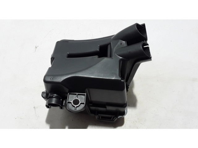 Блок предохранителей 243829068R Dacia Duster II