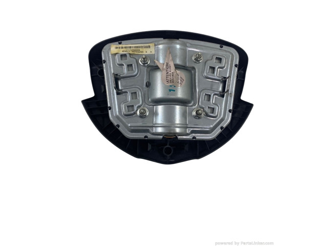 Подушка безопасности водителя 8200236060   Renault Clio II