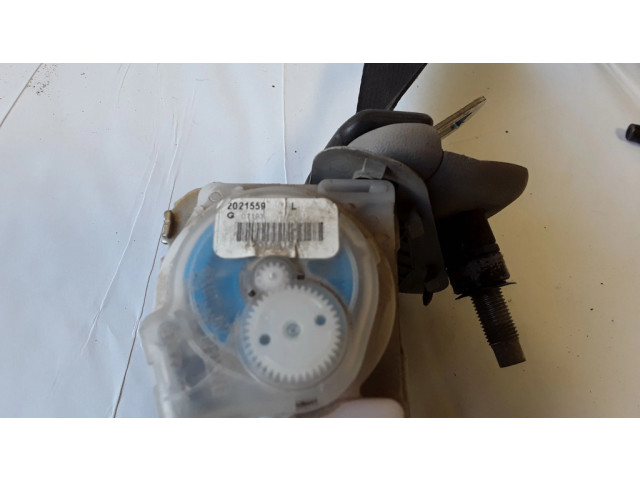 Задний ремень безопасности