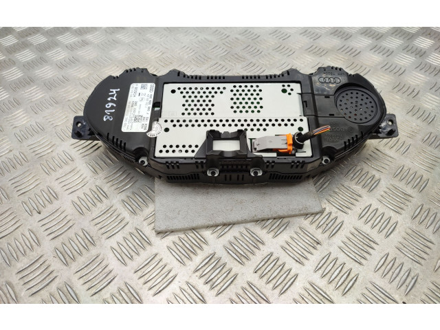 Панель приборов 4G8920900J   Audi A6 C7       