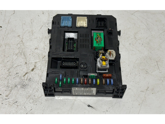 Блок предохранителей 9656530280   Citroen C4 I    