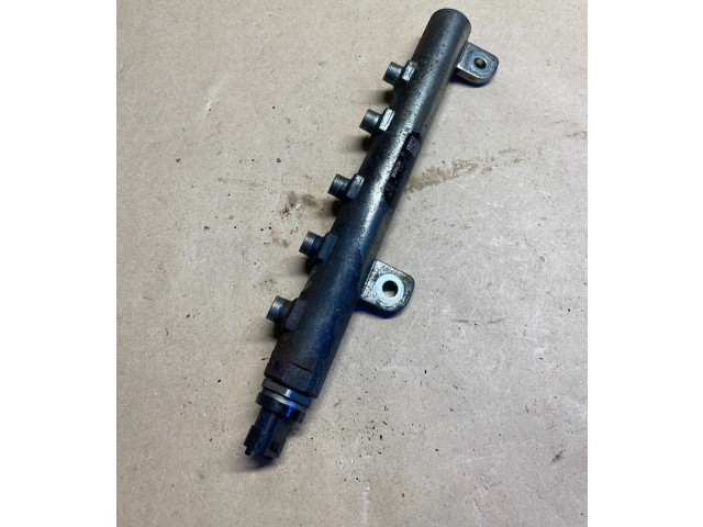 Топливная рампа 55209572, 028362L4   Saab 9-3 Ver2   для двигателя Z19Dt