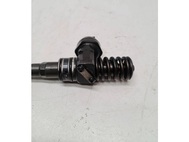 Vstřikovač 038130073BN Volkswagen Caddy BLS