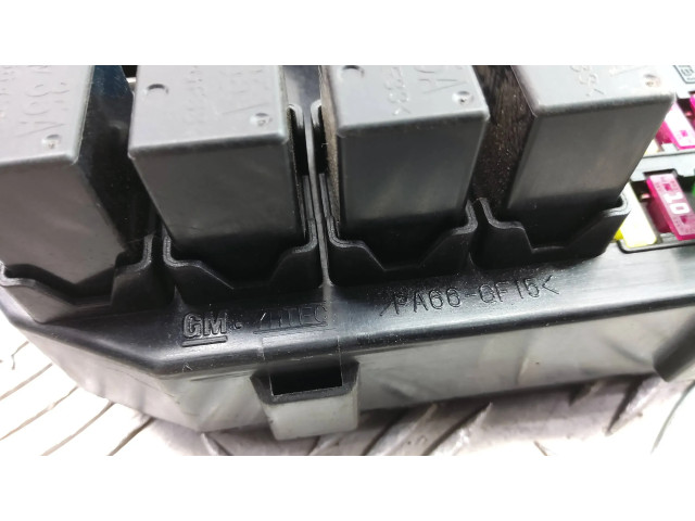 Блок предохранителей 95903657   Chevrolet Captiva    