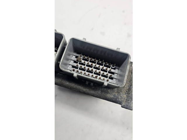 Блок управления двигателя 04745860, 05033119AE   Chrysler PT Cruiser