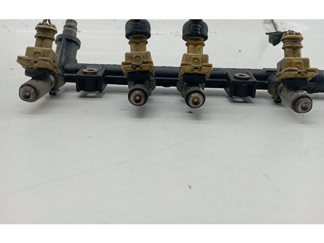 Vstřikovací lišta 3219018301 Fiat Punto (188)