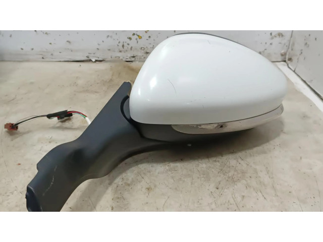 Зеркало электрическое Peugeot 2008 I 2013-2019 года