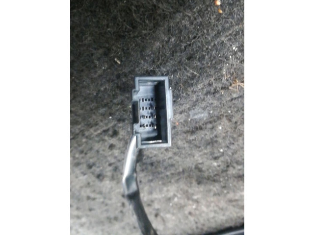 Зеркало электрическое Skoda Fabia Mk2 (5J) 2007 - 2014 года