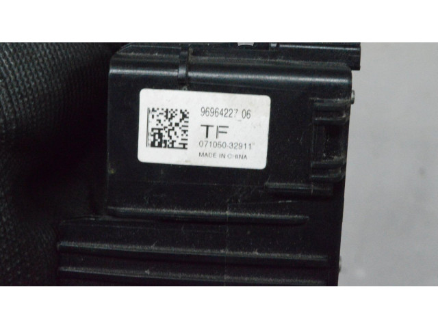 Pojistková skříňka Chevrolet Cruze 2012