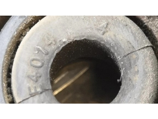 Радиатор (ы) держатель / кронштейн