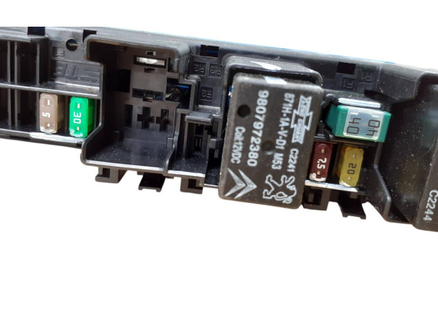 Турбина Ящик предохранителей (комплект) Citroen C5 X 9830004880, 20230224 для двигателя 10XRAB