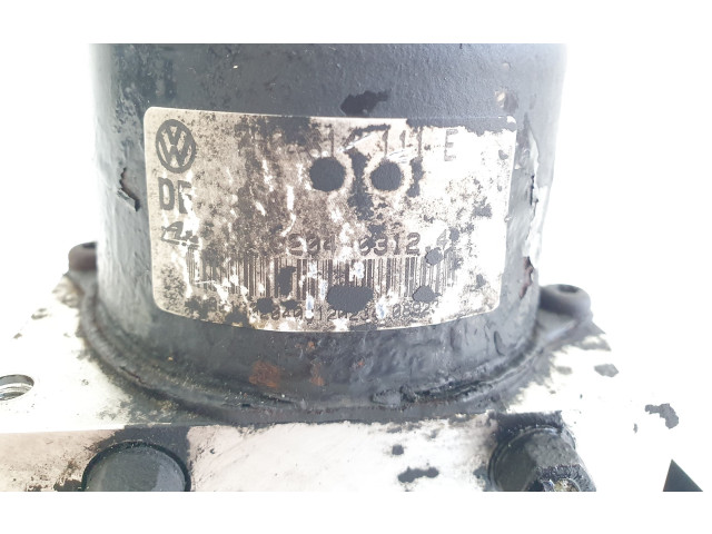 Блок АБС 7H0907379E, 7H0614111E Volkswagen Transporter - Caravelle T5 2003 - 2015 года