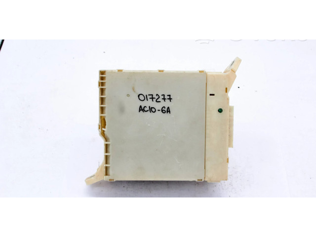 Pojistková skříňka 8273030271, 505180127 Lexus GS 300 350 430 450H 2007