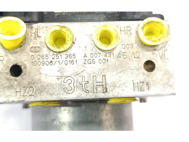 Jednotka ABS 25092643733   Jeep Cherokee III KJ 2004