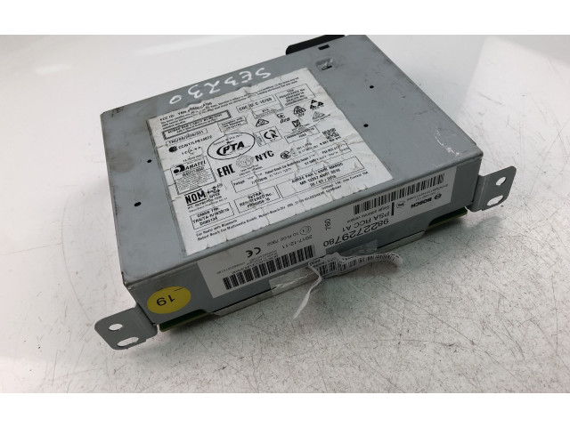 Радио/ проигрыватель CD/DVD / навигация