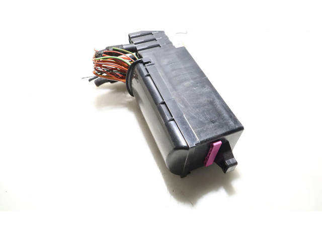 Блок предохранителей Skoda Fabia Mk3 (NJ)