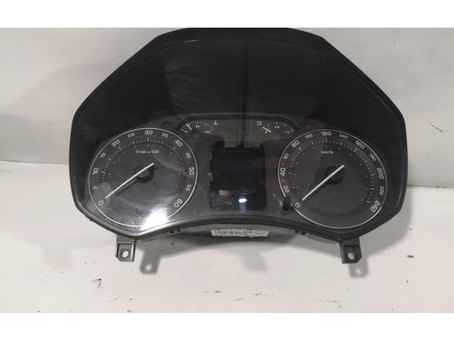 Панель приборов 1Z0920841D, V0918066 Skoda Octavia Mk2 (1Z)