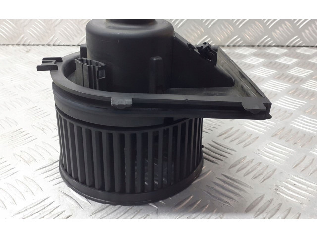 Вентилятор печки    1J1819021B   Audi A3 S3 8L