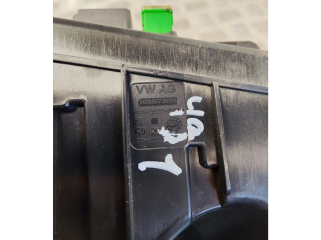 Pojistková skříňka 5Q0907361B Volkswagen PASSAT B8 2016