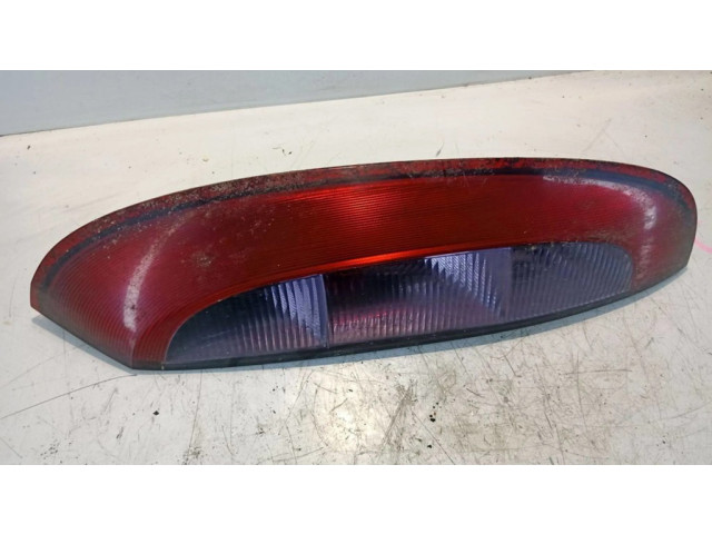 Задний фонарь 09114337, 89302181 Opel Corsa C 2000-2006 года