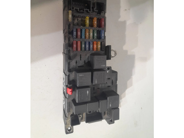 Блок предохранителей 8678449, 009260617   Volvo V70    