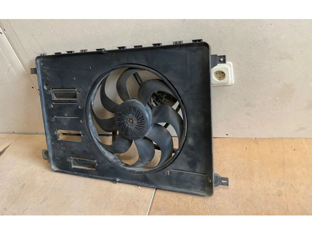 Вентилятор радиатора     6G918C607PC, 8240563    Volvo V70 