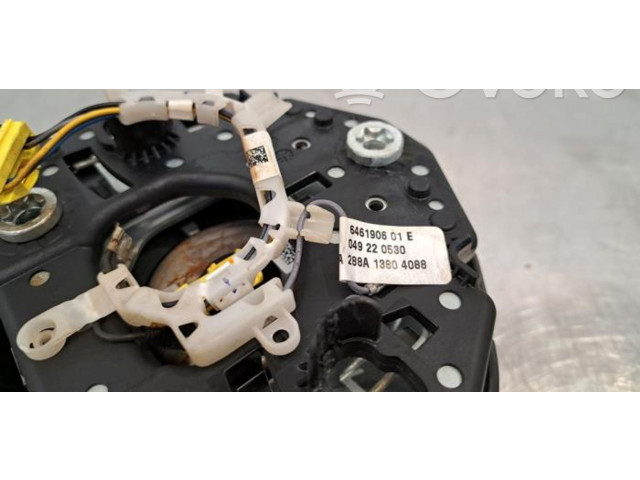 Подушка безопасности водителя    Lynk & co 01