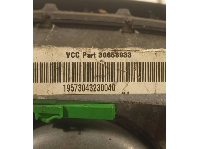 Подушка безопасности водителя 30658933, 19573043230040   Volvo V70