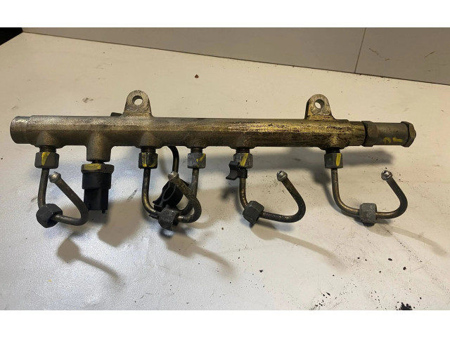 Топливная рампа 8200347176, 076970L4   Volvo S40, V40  