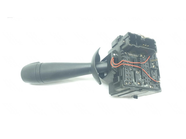 Ручка стеклоочистителей 8201168008   Dacia Logan II