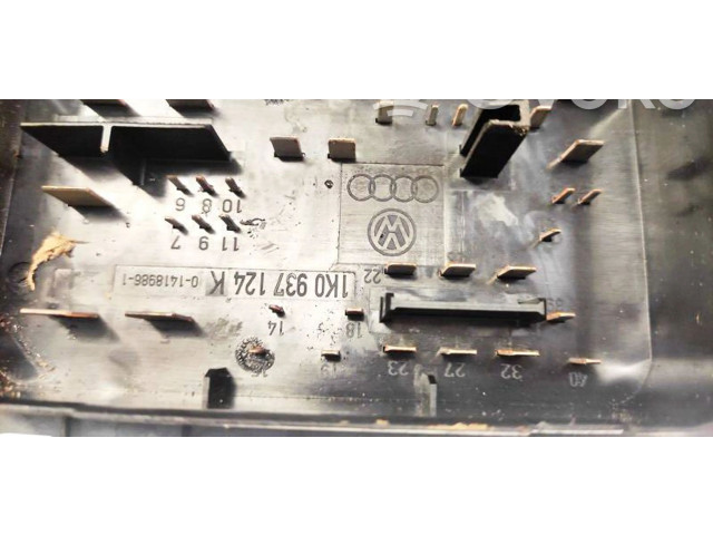Блок предохранителей 1K0937124K Volkswagen Golf Plus