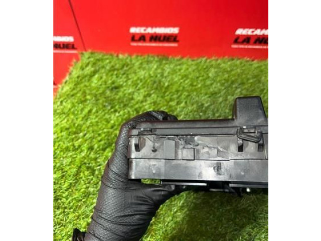 Блок предохранителей KK3T14D068JC   Ford Transit -  Tourneo Connect    