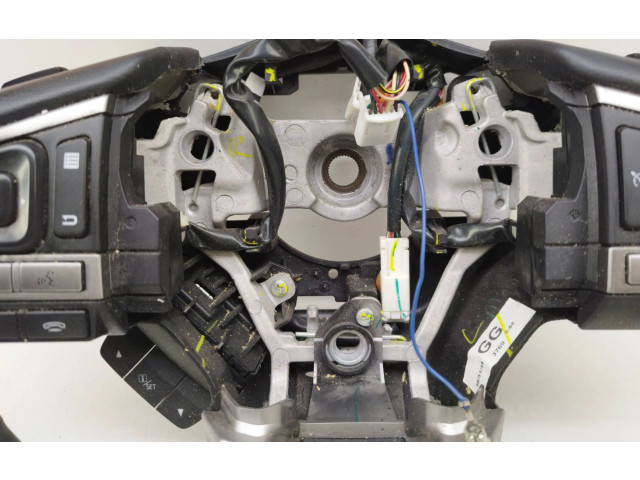 Volant Subaru Outback (BS) 2016