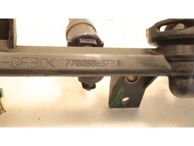 Топливная рампа    Renault Clio II  