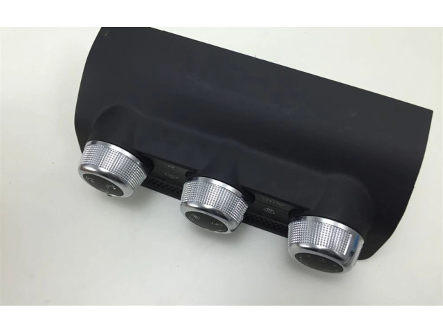 Блок управления климат-контролем 8X0820043A Audi A1