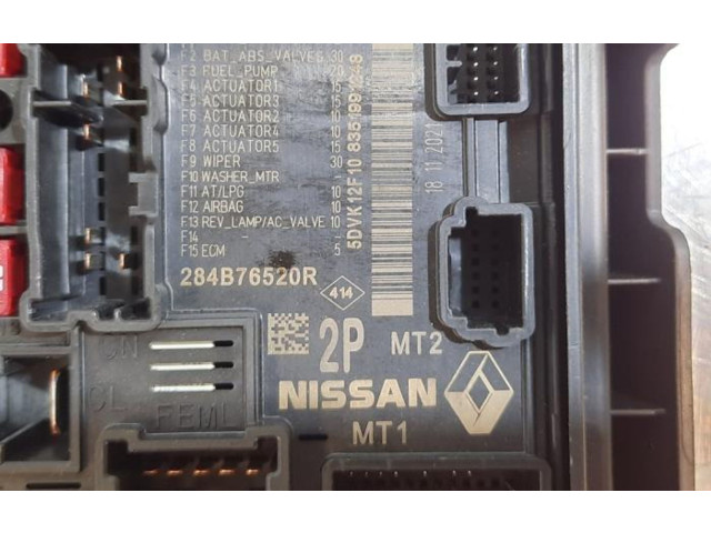 Блок предохранителей 284B65716R Dacia Sandero III