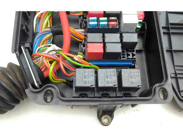 Блок предохранителей Maserati Quattroporte